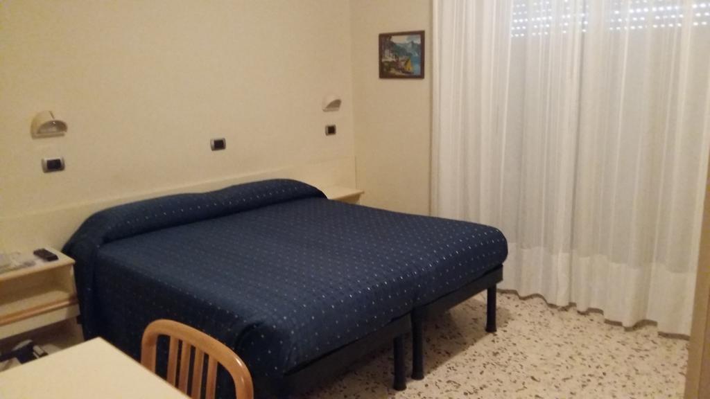Hotel Royal Misano Adriatico Habitación foto